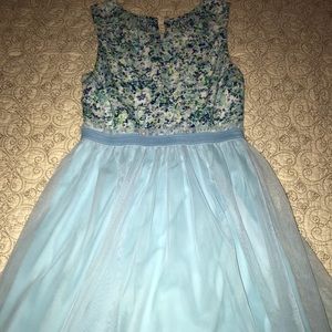 Girls dress size 14.